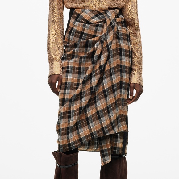 Draped Skirt Limited Edition - Picture 4 of 7